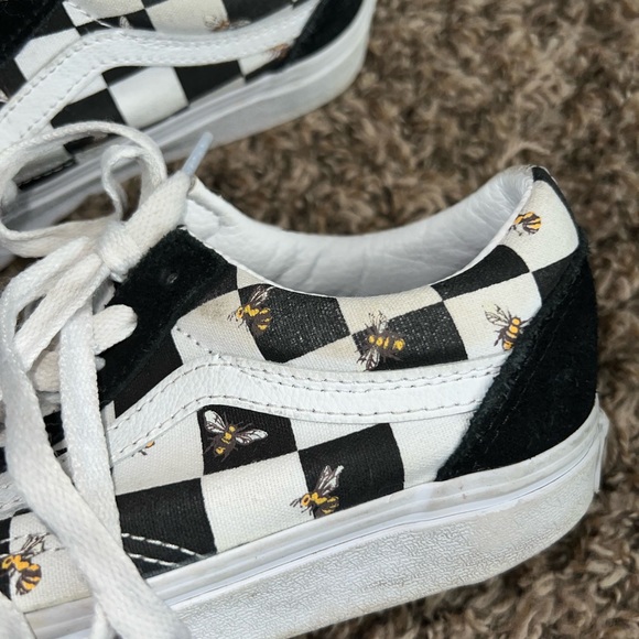 Vans Low Top Checkered W Bees Sneakers Size 5.5 - Picture 4 of 9